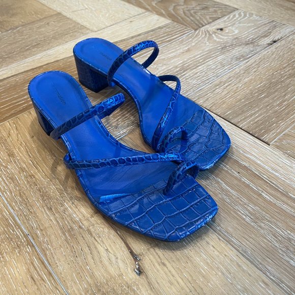 Meena Toe Ring Block Heel Sandal — 8/5 - Picture 4 of 6